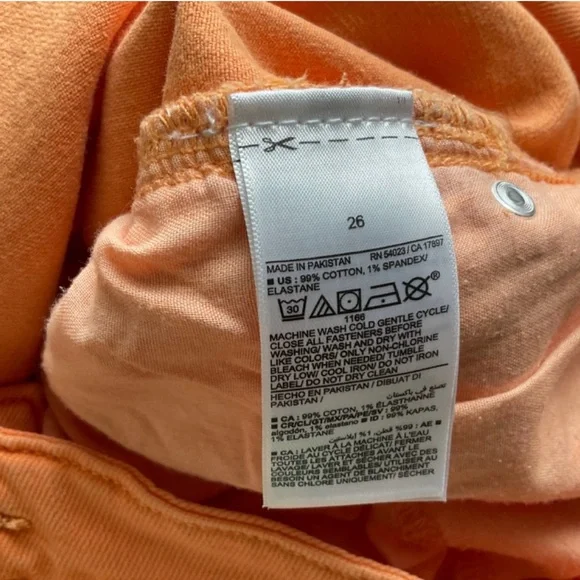 NWT Old Navy Orange Extra High Rise Sky Hi Wide Leg Cut- Off Jeans Size 26 Plus - Picture 3 of 8